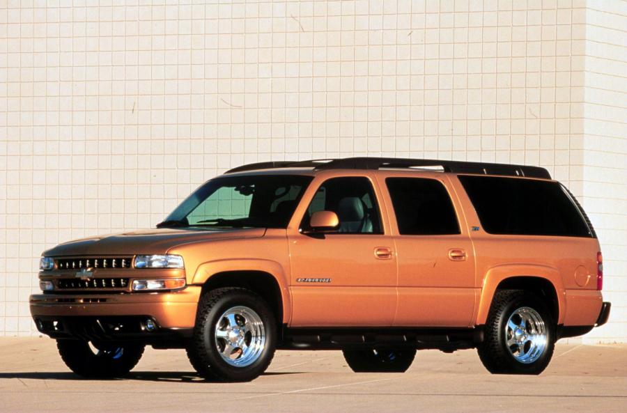  Chevrolet Suburban 2000 года  (фото 27 из 48)